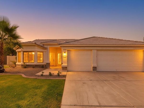 1221 W BARTLETT Way, Chandler, AZ 85248