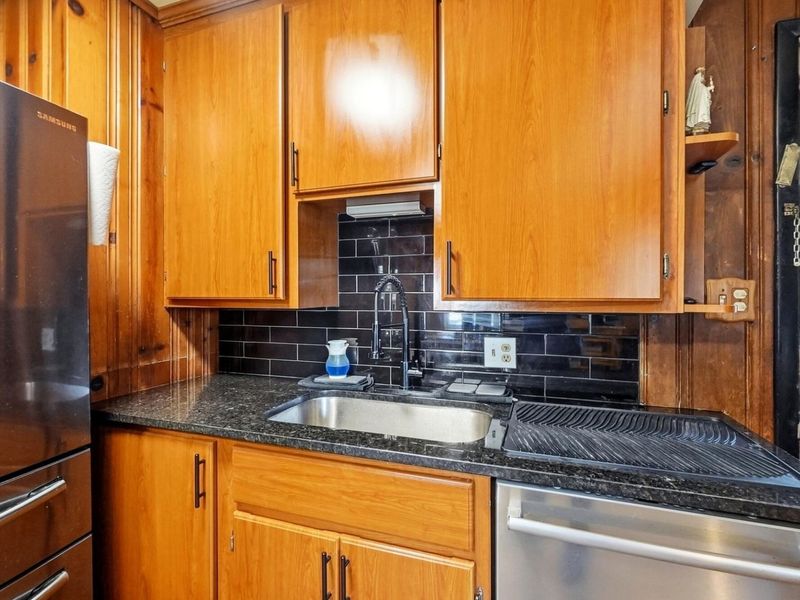 372 E Lincoln Avenue, Columbus, OH 43214 Photo 11