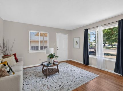 7021 21st Ave., Sacramento, CA 95820 Photo