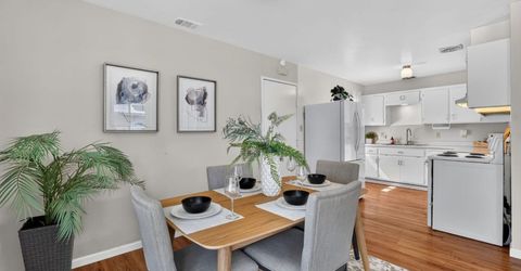 7021 21st Ave., Sacramento, CA 95820 Photo