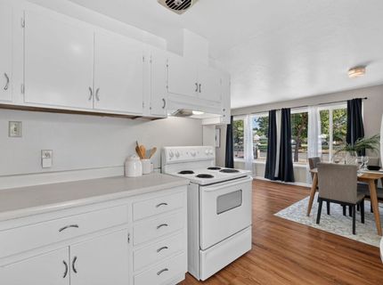 7021 21st Ave., Sacramento, CA 95820 Photo