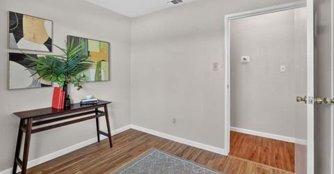 7021 21st Ave., Sacramento, CA 95820 Photo