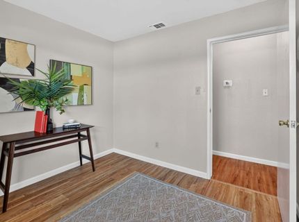 7021 21st Ave., Sacramento, CA 95820 Photo