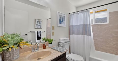 7021 21st Ave., Sacramento, CA 95820 Photo