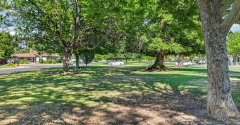 7021 21st Ave., Sacramento, CA 95820 Photo