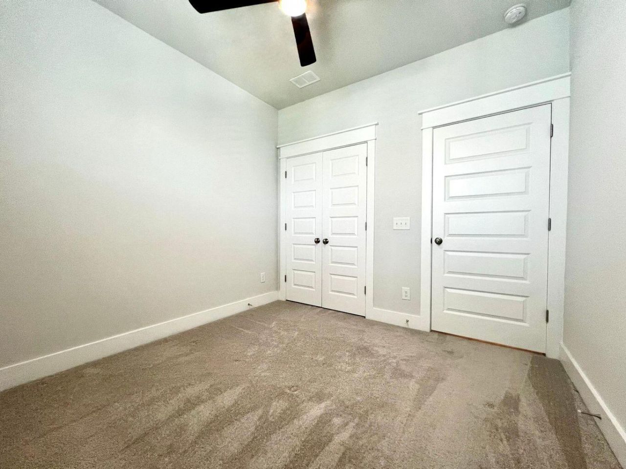 1510 Martel Street Photo 23