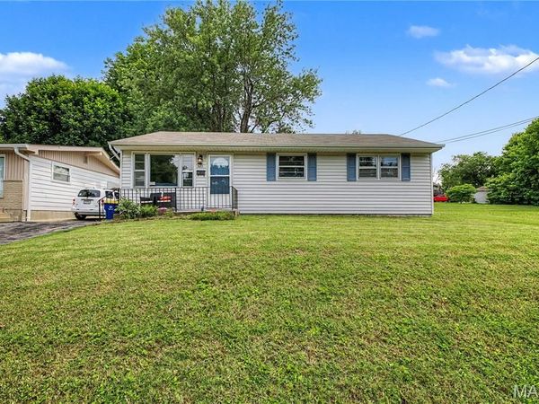521 E 7th Street, Washington, MO 63090