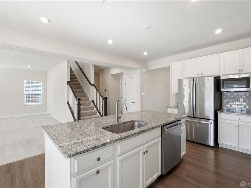 414 Sydney Drive, Tipp City, OH 45371 Photo 12