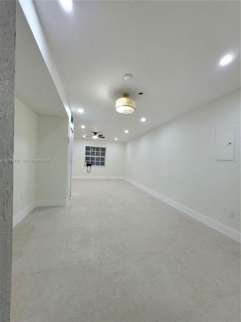 18000 SW 175th St , Unit 18002, Miami, FL 33187 Photo