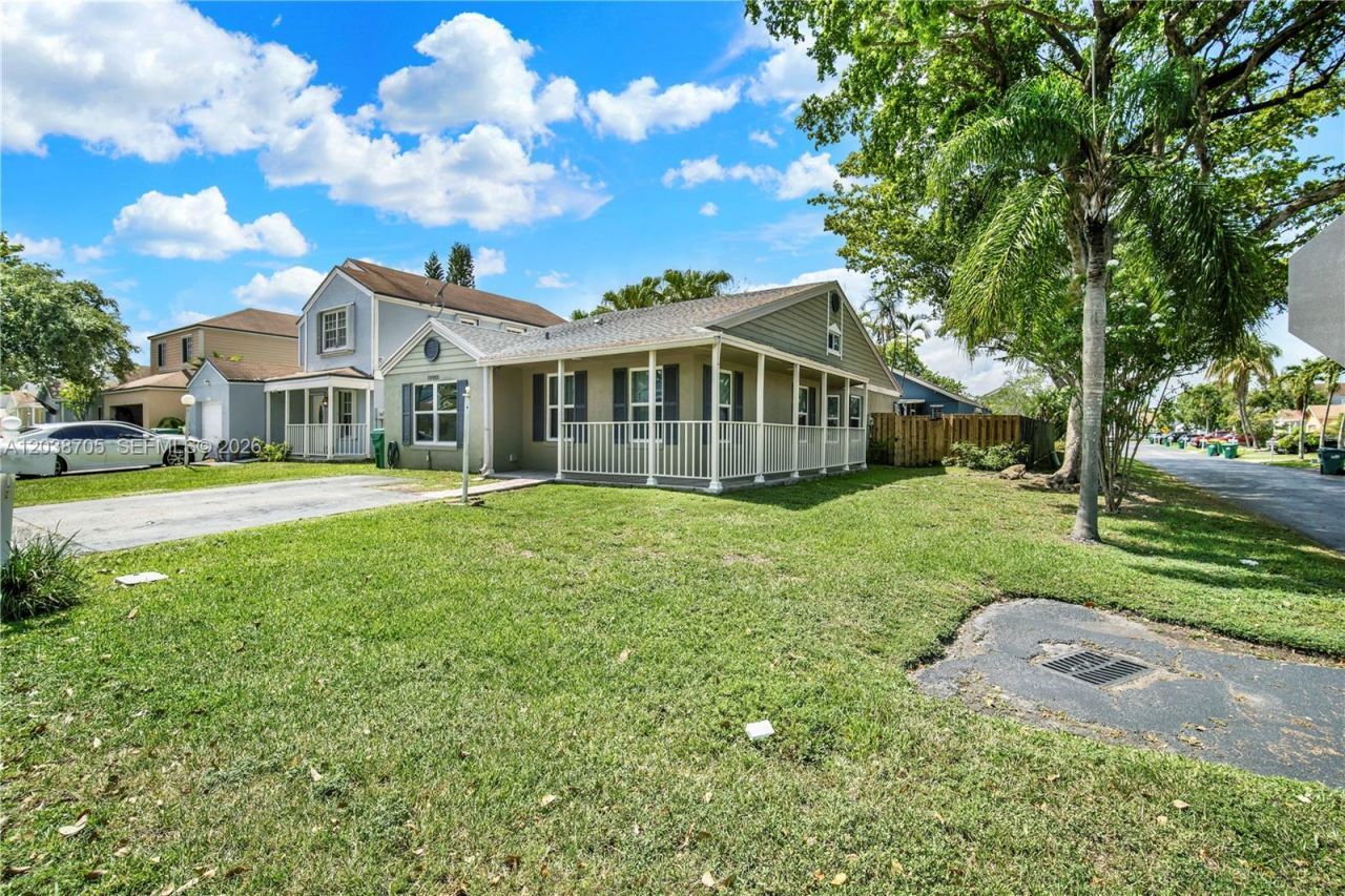 10003 SW 223rd Ter, Cutler Bay, FL 33190 Photo