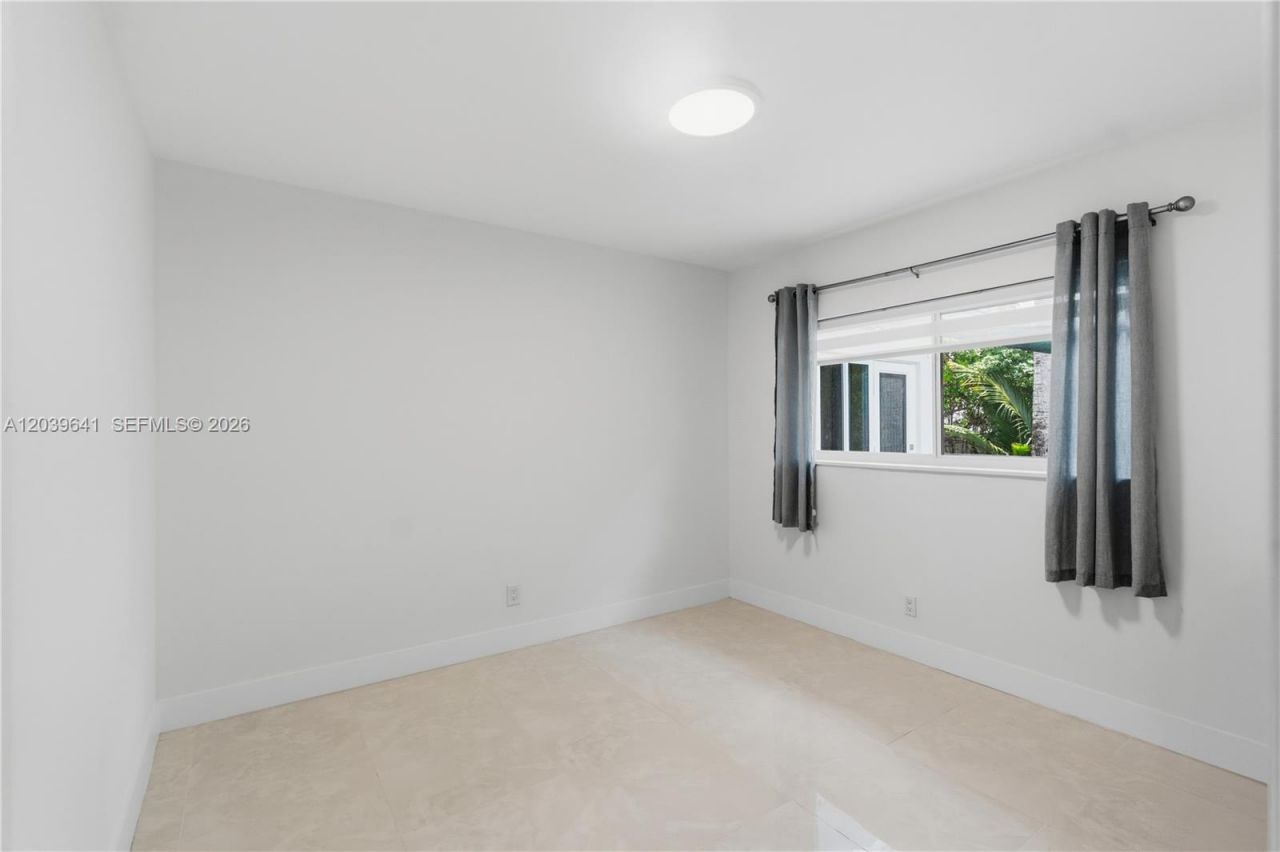 5790 SW 3rd St , Miami, FL 33144 Photo
