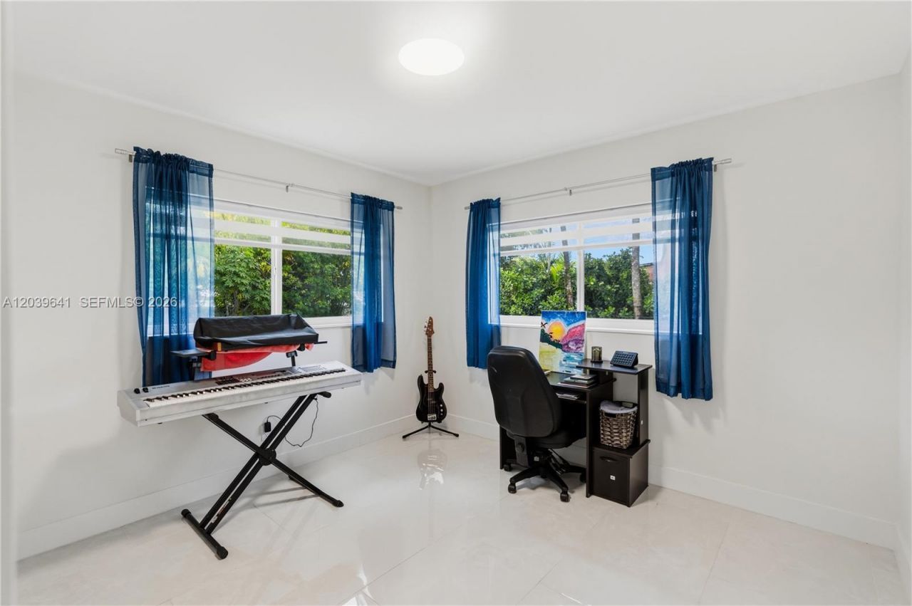 5790 SW 3rd St , Miami, FL 33144 Photo