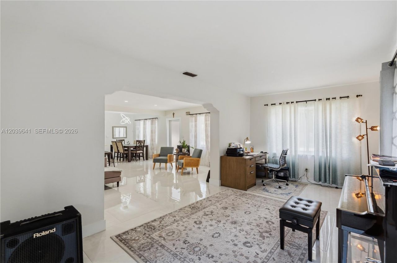 5790 SW 3rd St , Miami, FL 33144 Photo