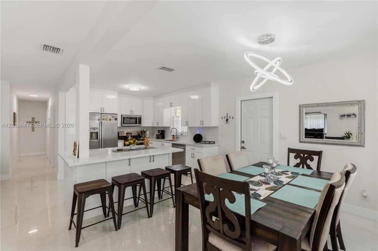 5790 SW 3rd St , Miami, FL 33144 Photo