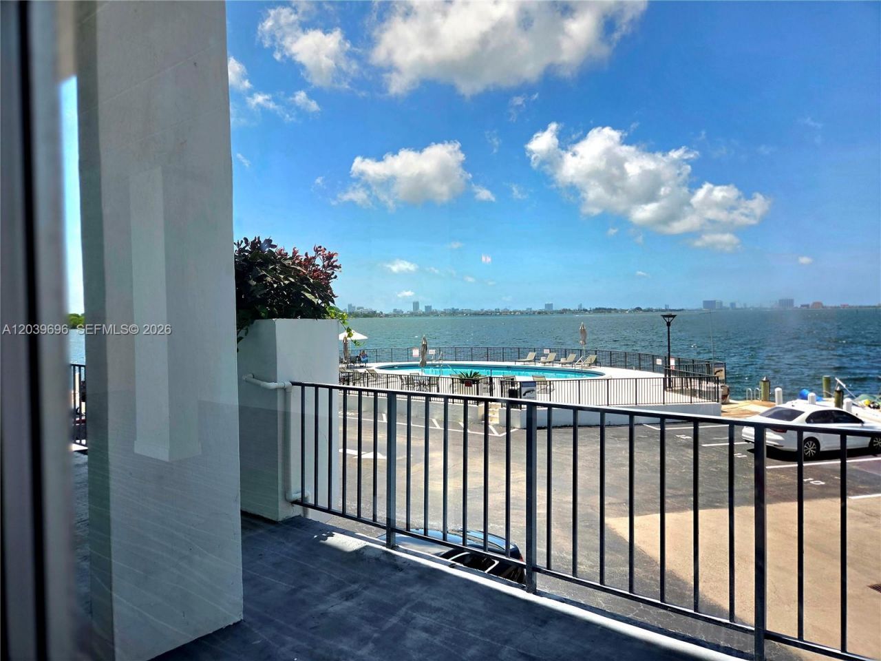 11930 N Bayshore Dr , Unit 910, North Miami, FL 33181 Photo
