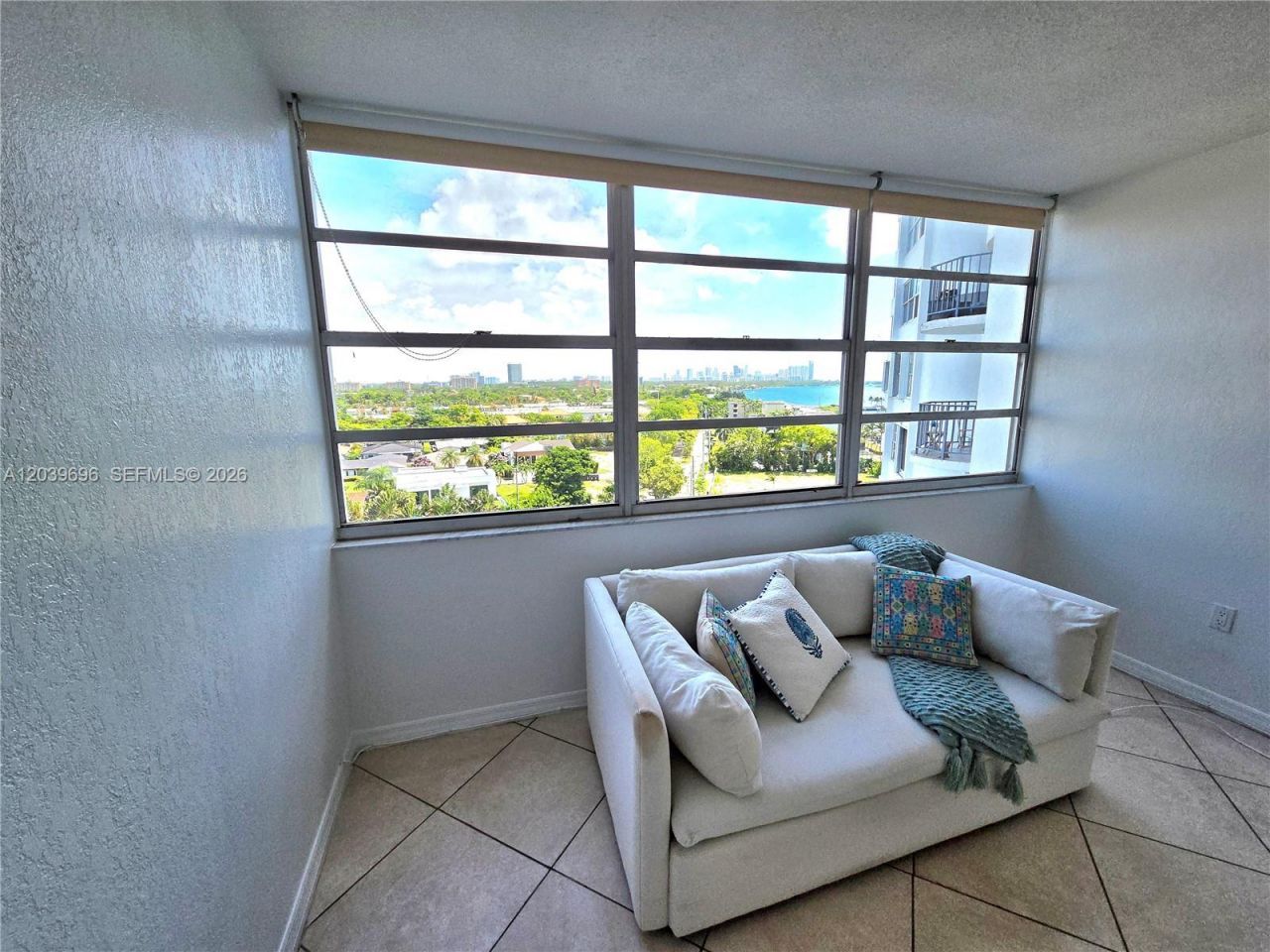 11930 N Bayshore Dr , Unit 910, North Miami, FL 33181 Photo