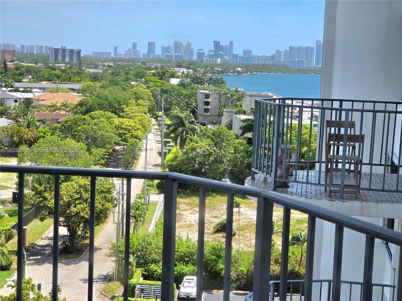 11930 N Bayshore Dr , Unit 910, North Miami, FL 33181 Photo