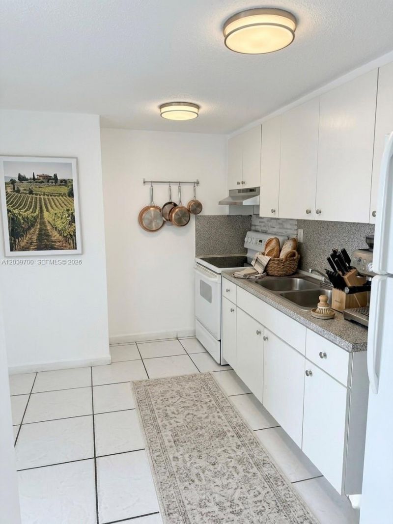 2745 W Okeechobee Rd , Unit 2, Hialeah, FL 33010 Photo