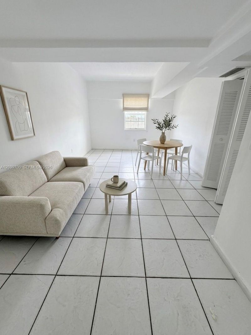 2745 W Okeechobee Rd , Unit 2, Hialeah, FL 33010 Photo