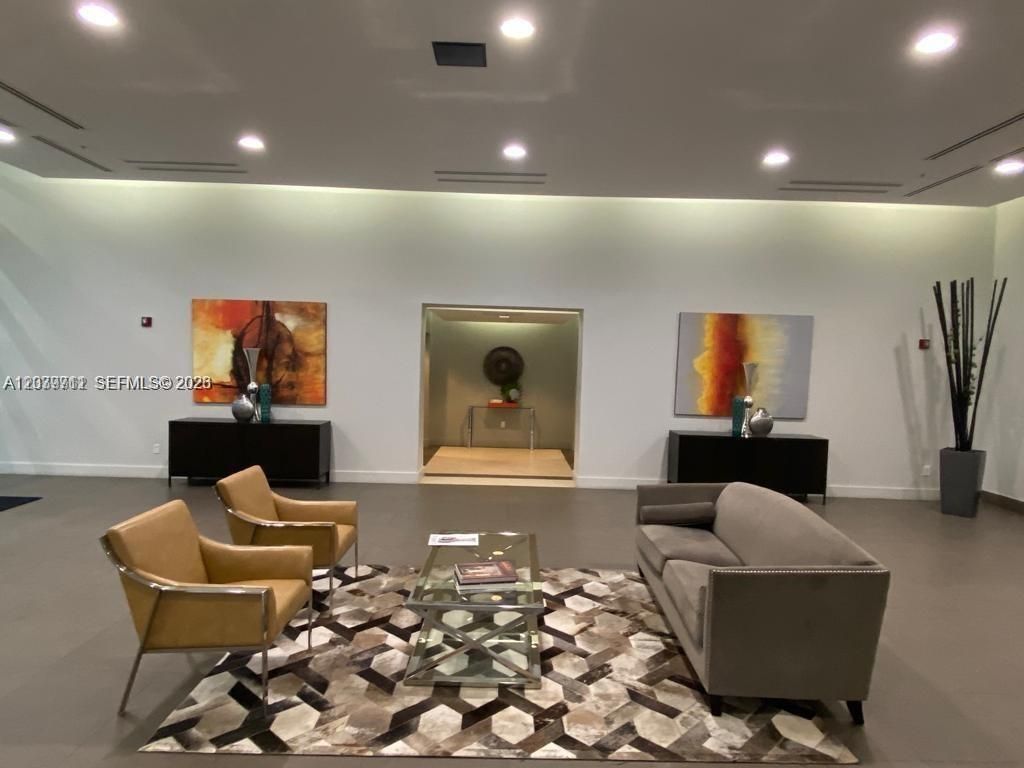 665 NE 25th St, Unit 1102, Miami, FL 33137 Photo