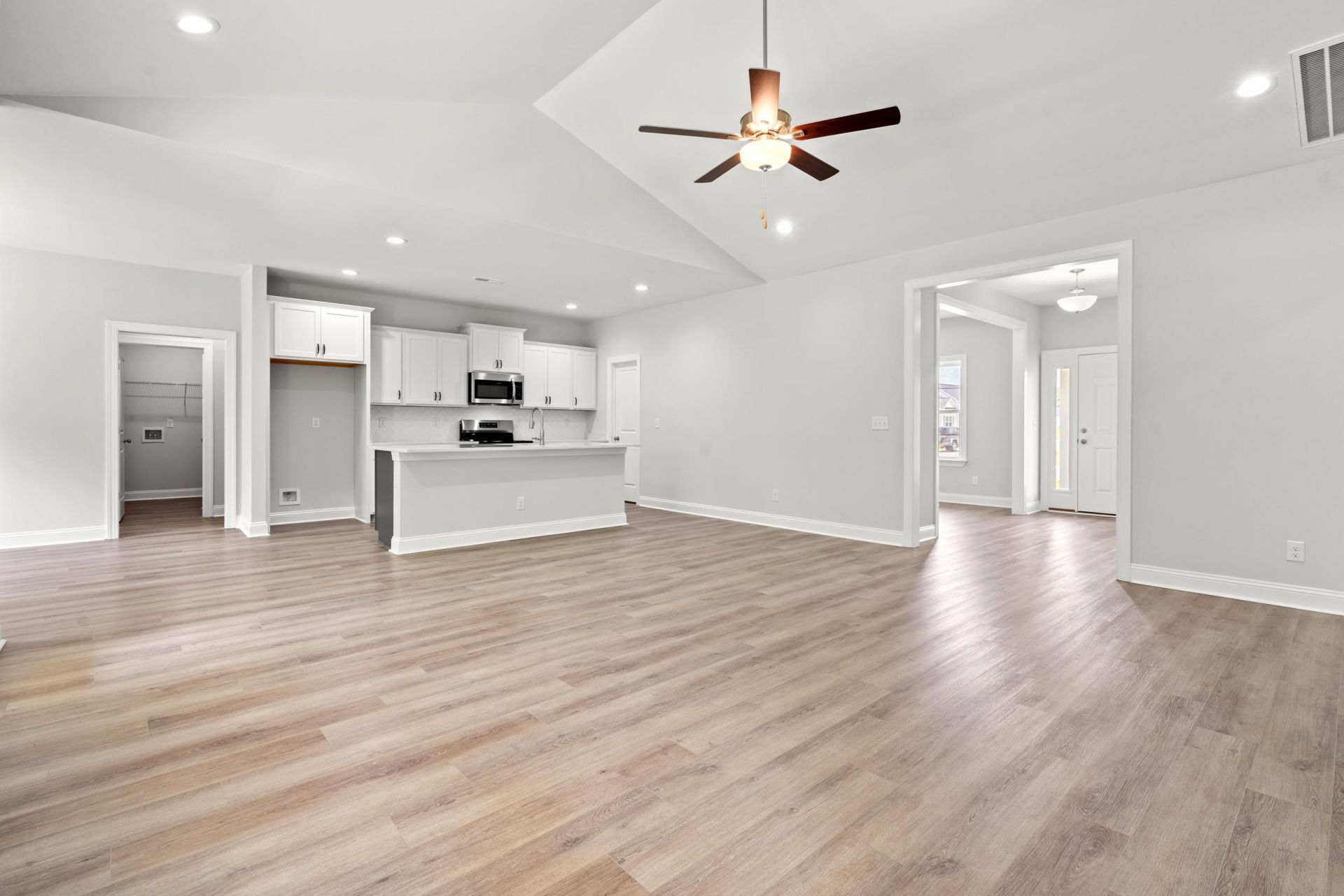 380 Doodle Hill Ln.  Photo 4