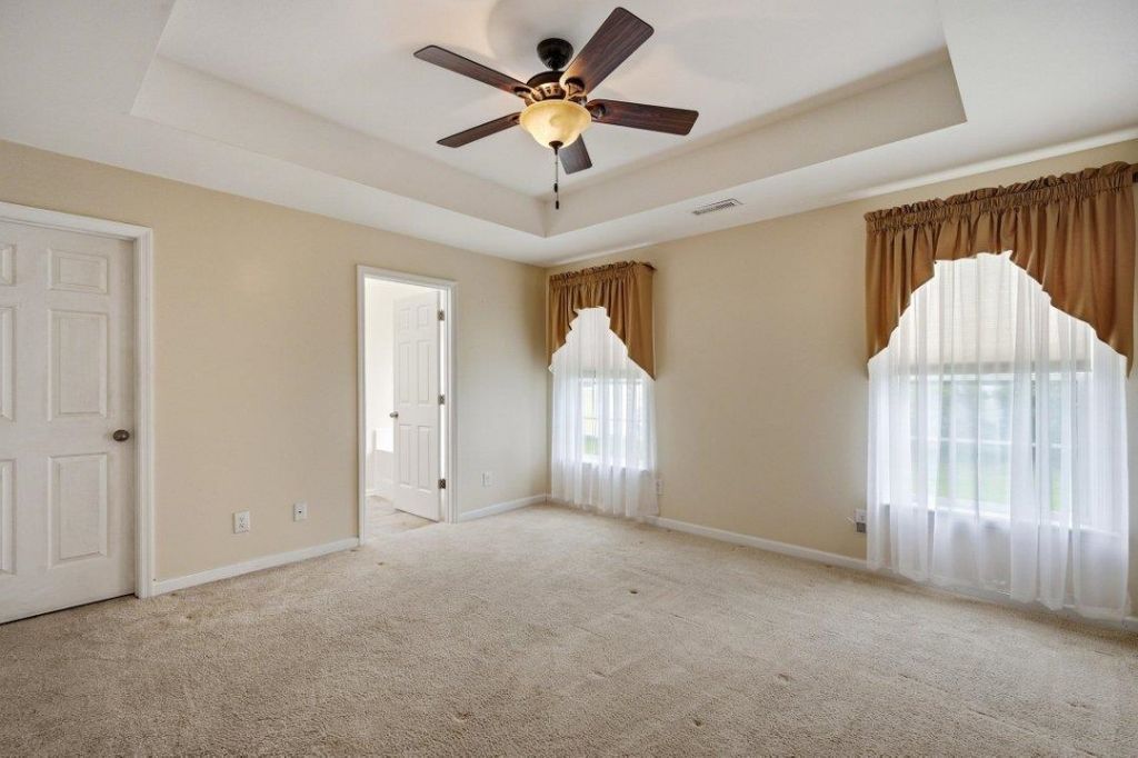 1121 Augustus Dr. Photo 14