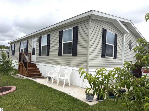1042 Jackson Court, Mt Pleasant, MI 48858