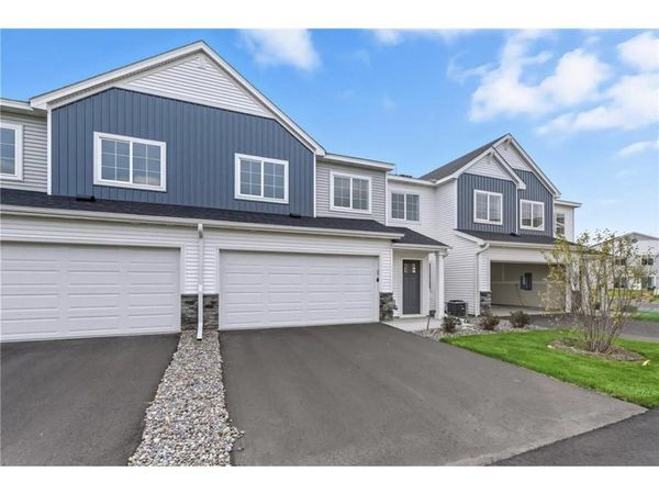 8855 Meadowcrest Drive NE, Monticello, MN 55328