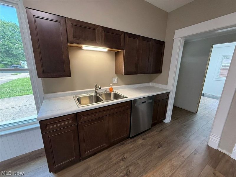 520 E 4th Street, Dover, OH 44622 Photo 6