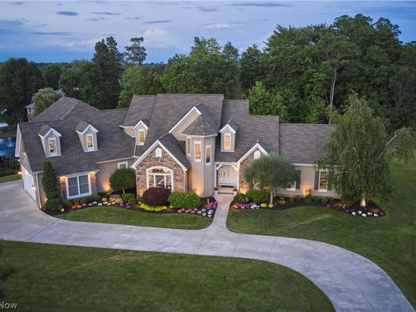 545 Sawgrass Drive, Fairlawn, OH 44333