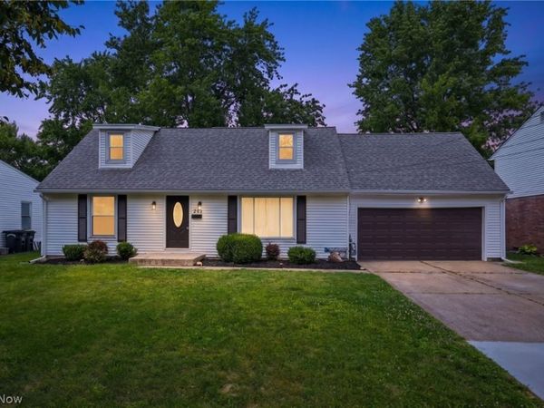 942 Hartford Drive, Elyria, OH 44035