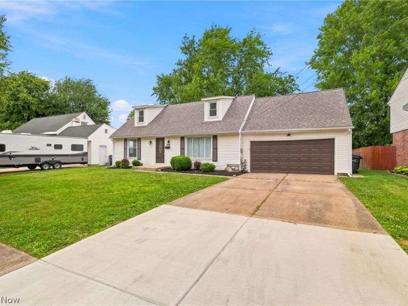 942 Hartford Drive , Elyria, OH 44035 Photo 2