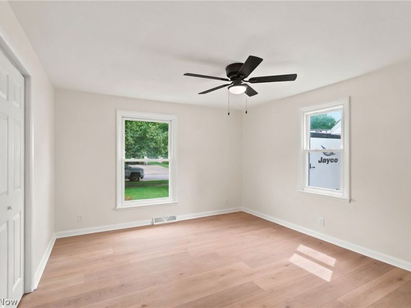 942 Hartford Drive , Elyria, OH 44035 Photo 28