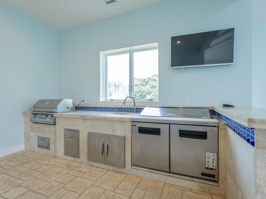 Property Image 101