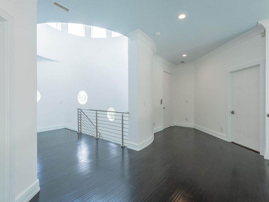 Property Image 118