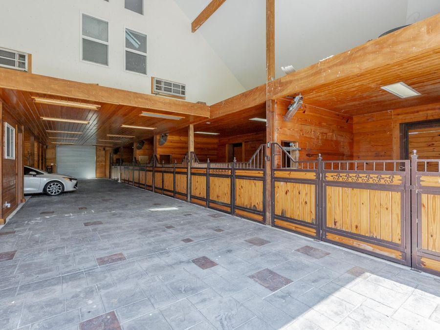 Property Image 148