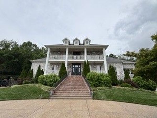 511 Waxwood Dr , Brentwood, TN 37027
