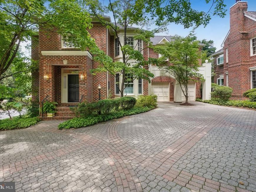 9209 Town Gate Lane , Bethesda, MD 20817 Main Photo