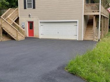 1157 GRANNY SMITH ROAD, LINDEN, VA 22642