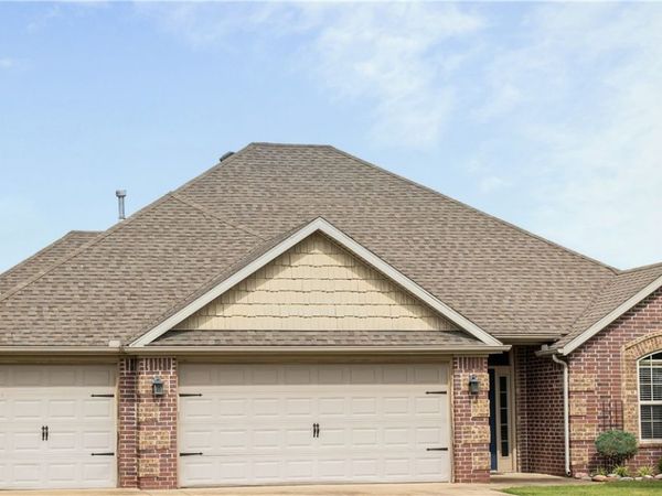 3800 SW Hollowbrook Street , Bentonville, AR 72713