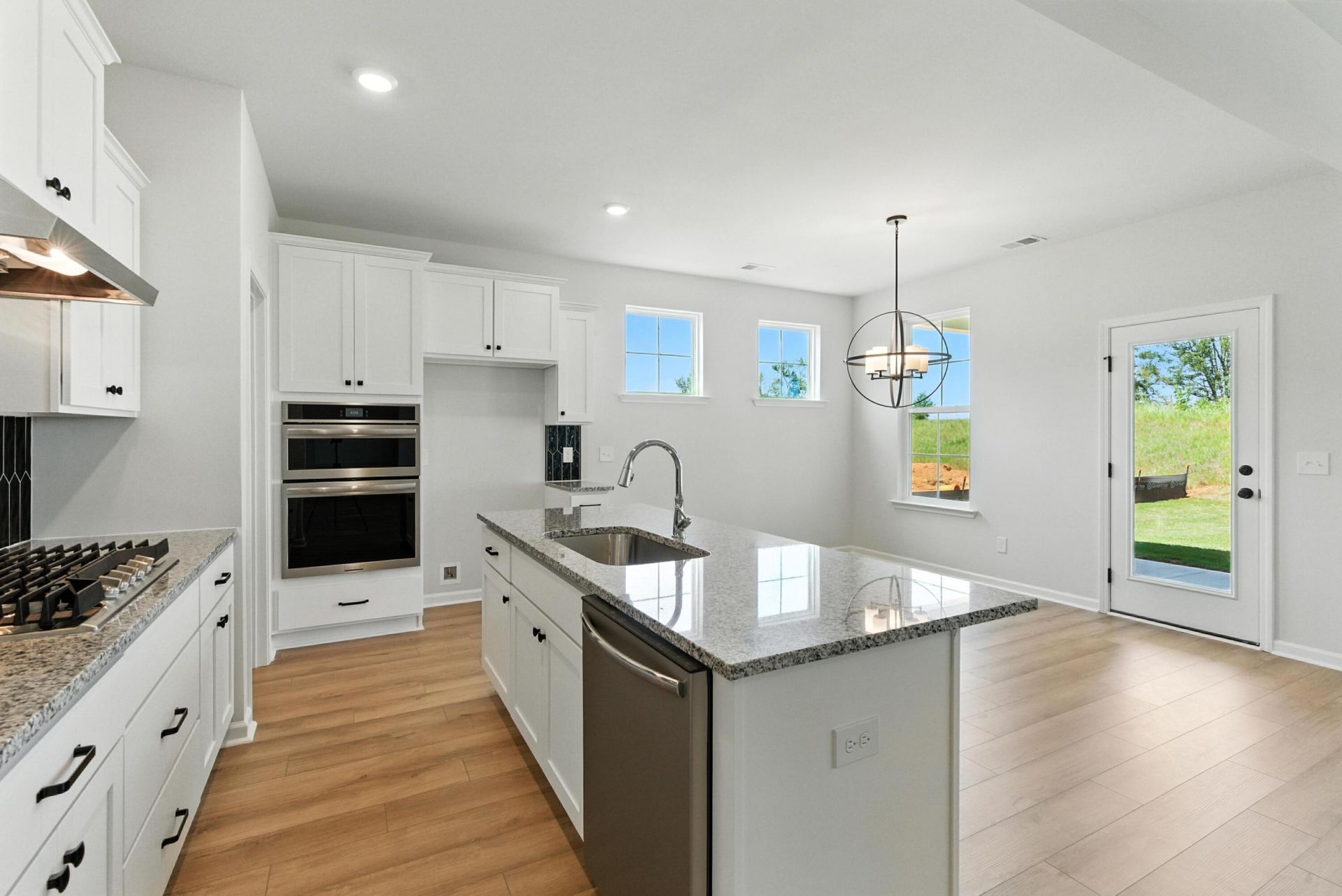 605 Crosswick Street Photo 12