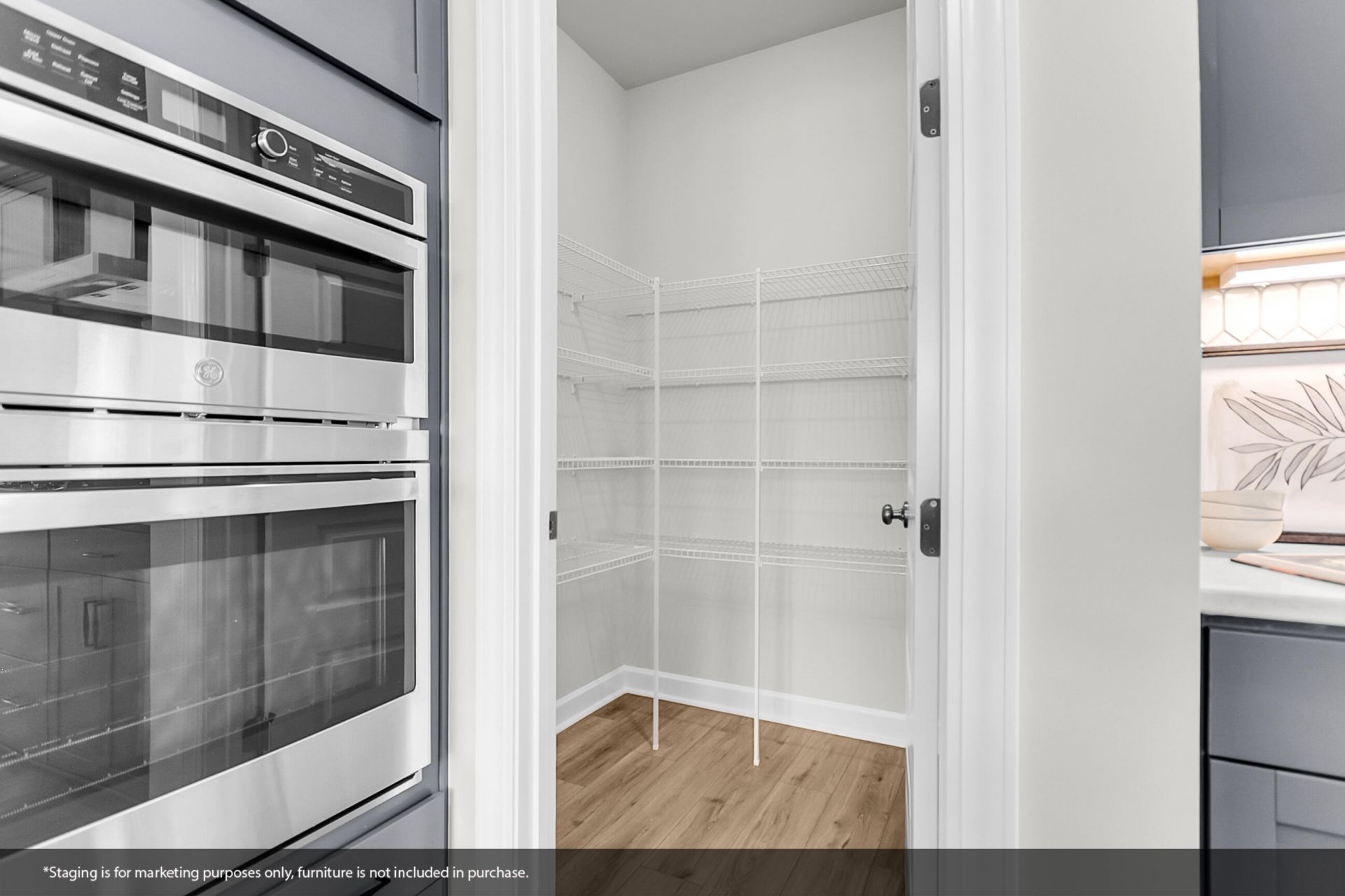605 Crosswick Street Photo 12