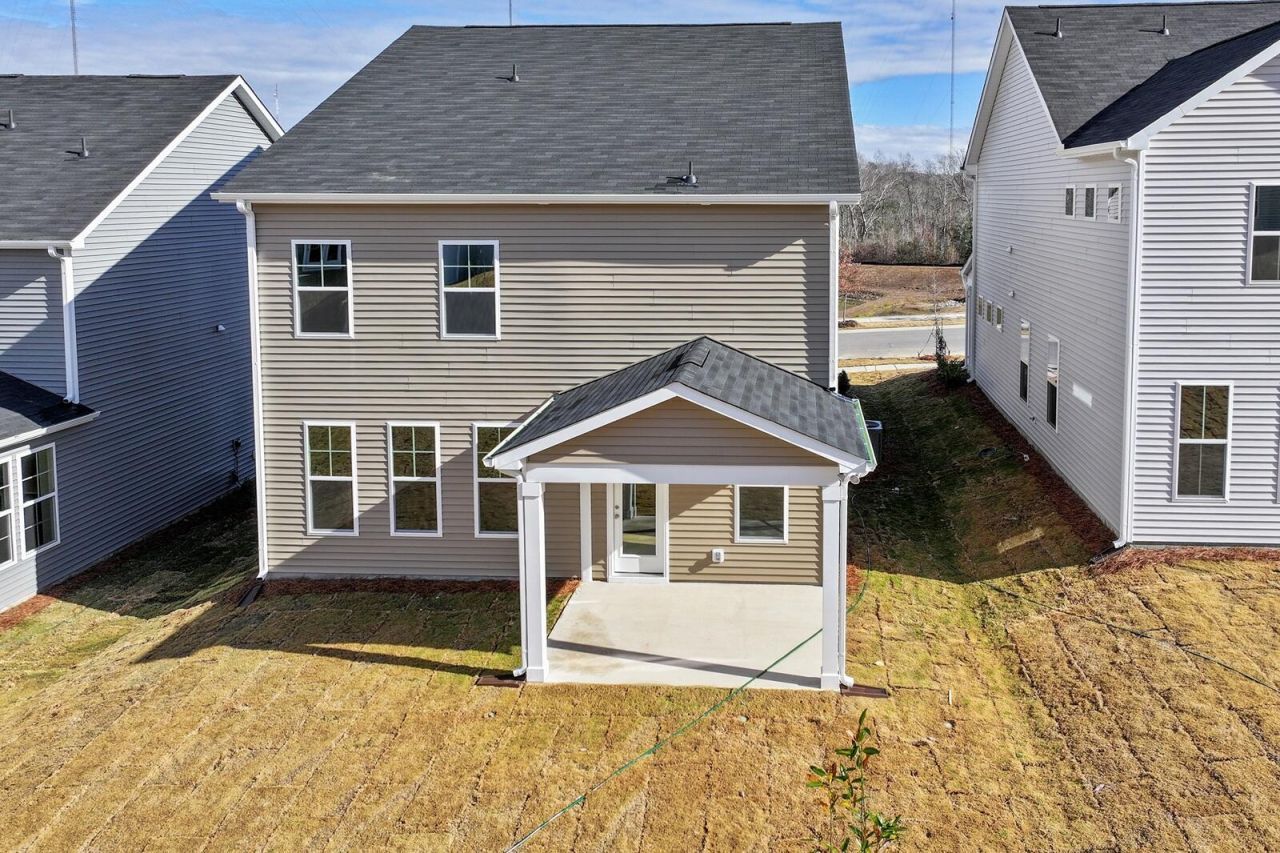 605 Crosswick Street Photo 27