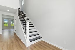 605 Crosswick Street photo 4