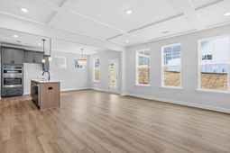 605 Crosswick Street photo 4