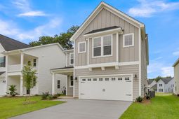 605 Crosswick Street photo 4