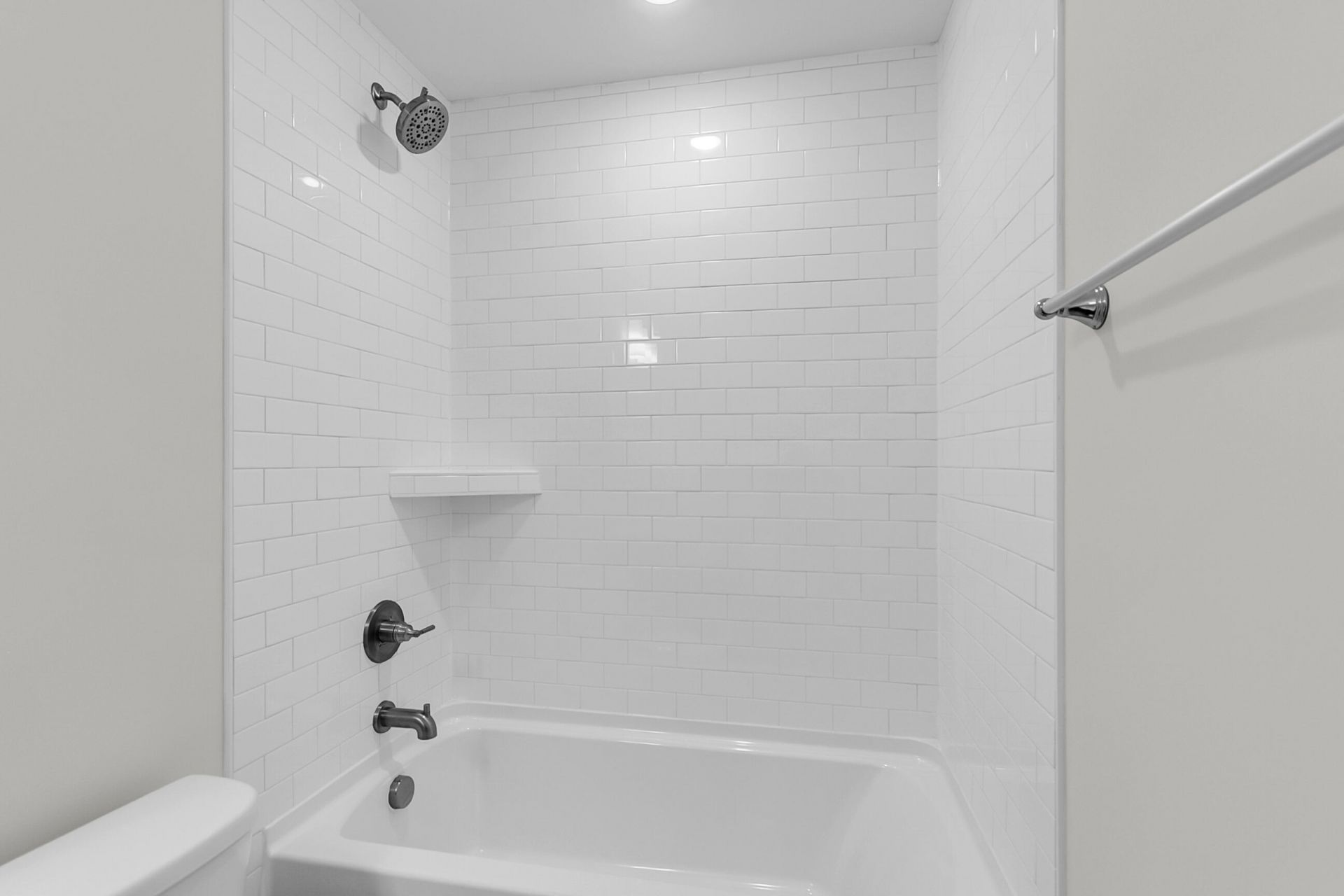 605 Crosswick Street Photo 36