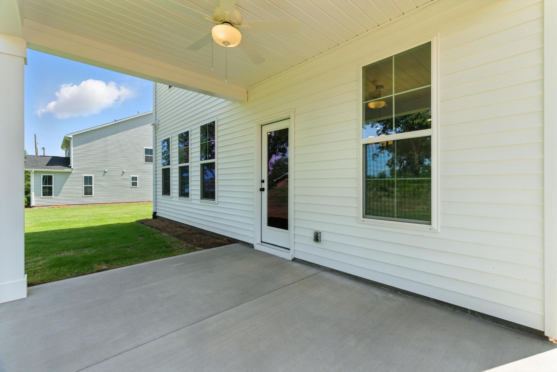 605 Crosswick Street Photo 43