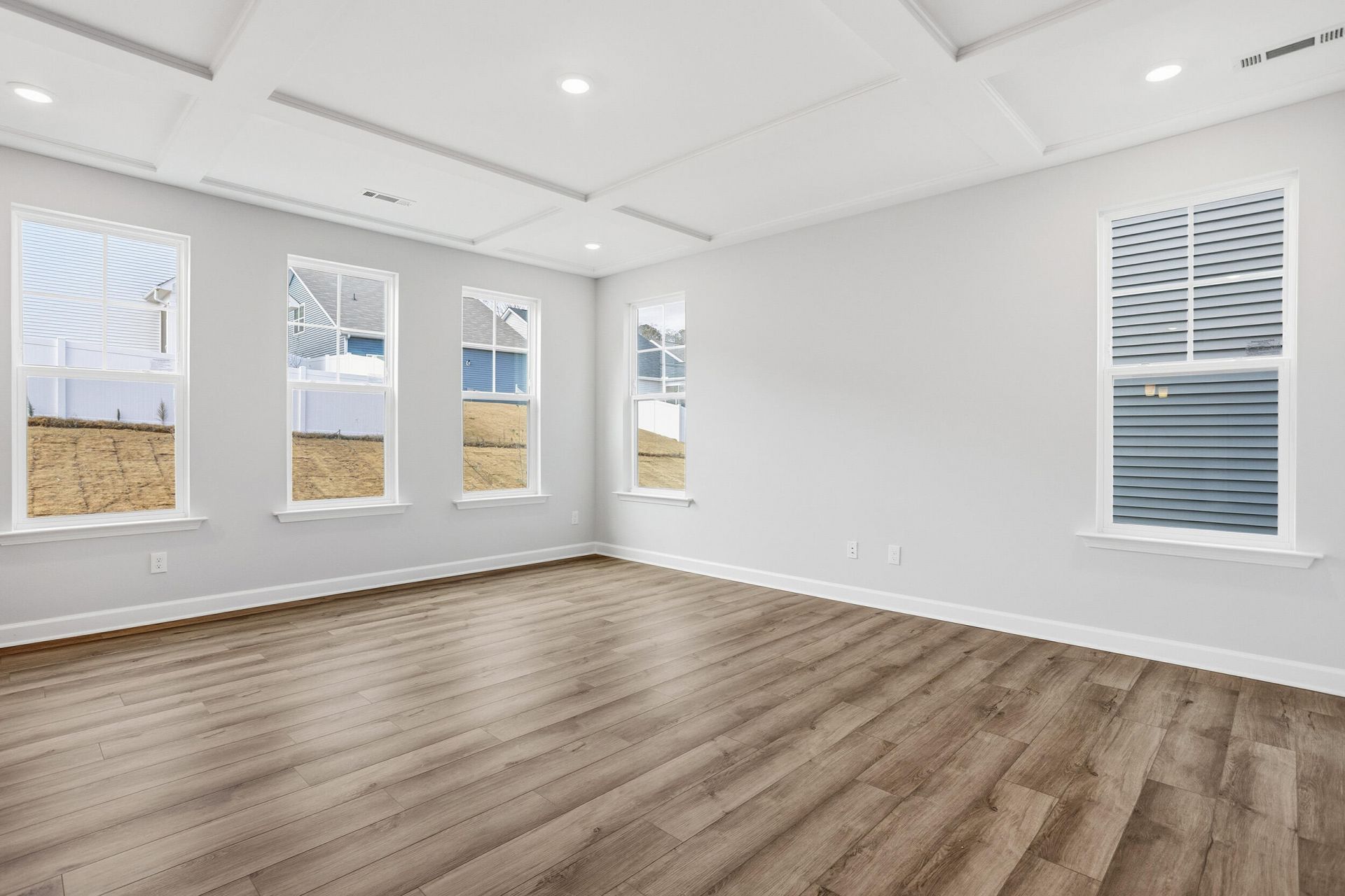 605 Crosswick Street Photo 5