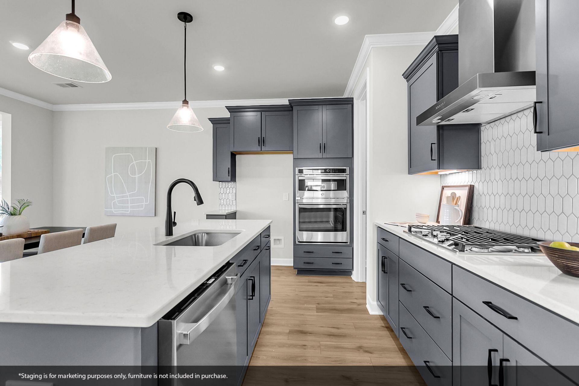 605 Crosswick Street Photo 8